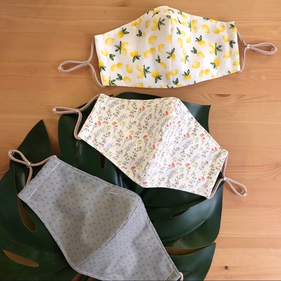 2 for 25$ Custom Handmade Face Mask / White - Picture 9 of 11